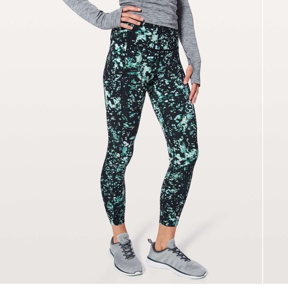 Lululemon Fast & Free 7/8 Tight II Nulux 24” Pixel Blue Multi Black - Picture 1 of 14